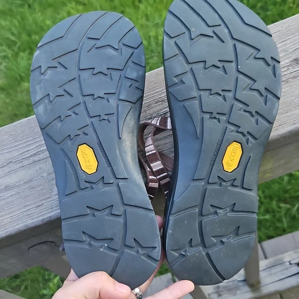 Chaco ZX/2 Classic Sandals Brown & Pink Strappy Vibram Sole – Size 9
